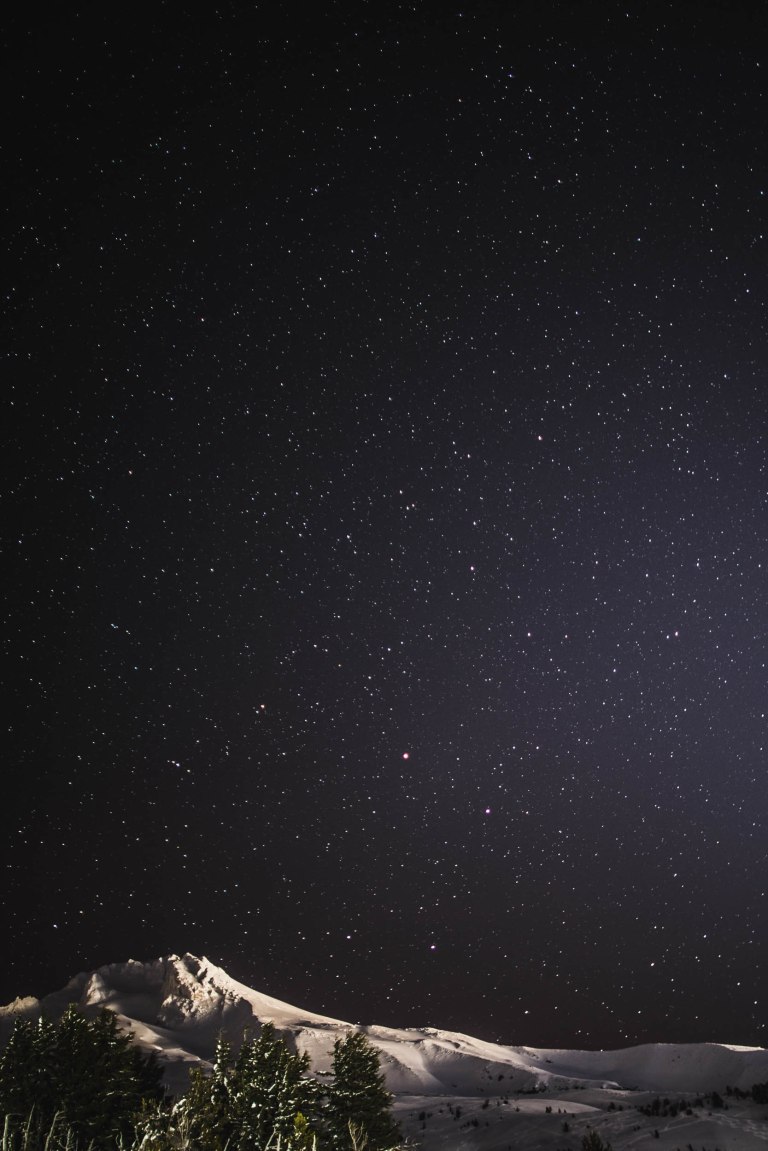 Twin Lake hood stars 3-2427